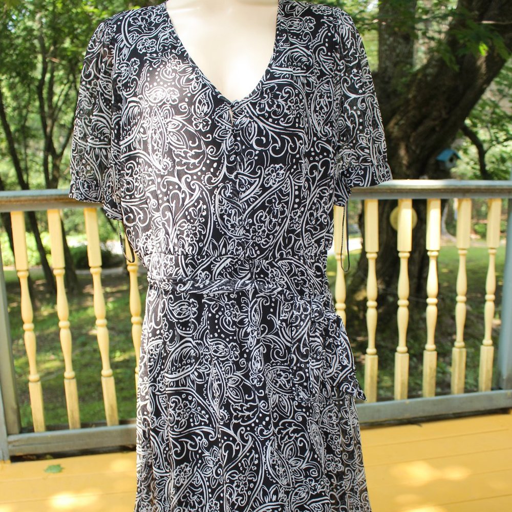 NWT Calvin Klein Maxi Dress Ruffled Bottom So Pretty Sz 14